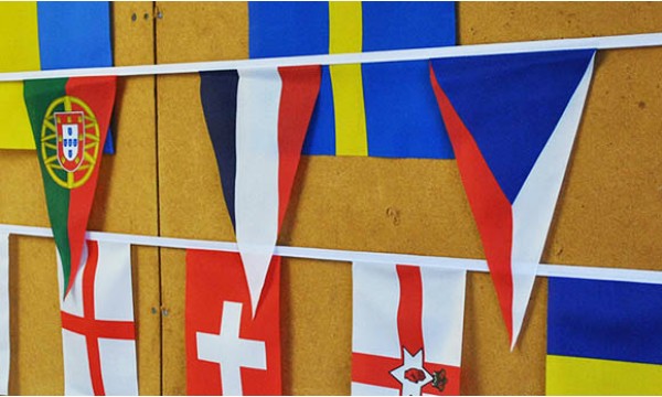 Red and White Triangle Bunting